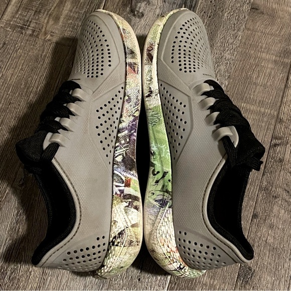 CROCS Grey Crocs Literide Neo Graff Pacer Sneaker Water Shoe Boys (Men’s Size 4) - Picture 5 of 10